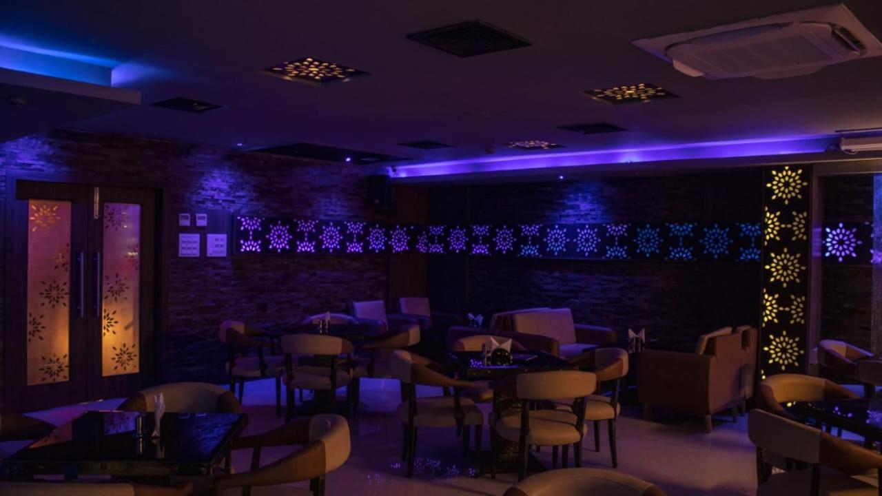 Hotel SRR Grand Chennai Exterior foto